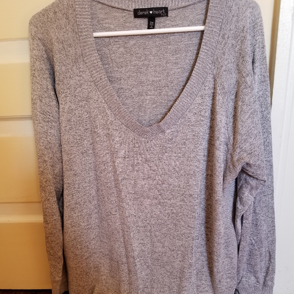 Lightweight gray sweater